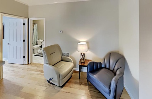 Vaught House | Beachside Escape at Savannah Shore - 4-Star Family Retreat