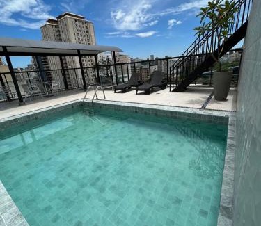 Savassi Hotel | Elegant Savassi Hotel: Poolside Oceanfront Getaway