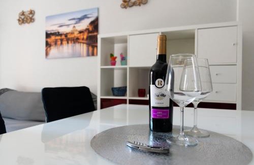Quartiere XIII Aurelio Apartment | Savorelli Vatican Home