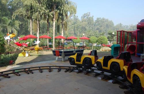 Karnal Hotel | Cozy Stay at Savoy Greens Karnal with Family-Friendly Dining