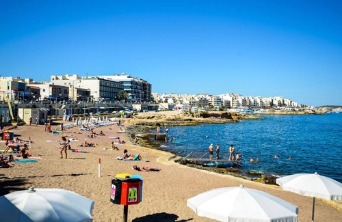 Bugibba House | SeaView 3 Bedroom Apartment - Guest Rated Perfect 10/10