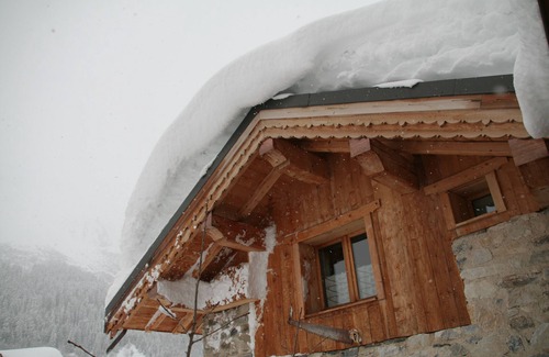 Pralognan-la-Vanoise Ski Chalet | Exceptional Savoyard Chalet with Ocean and Lake Views