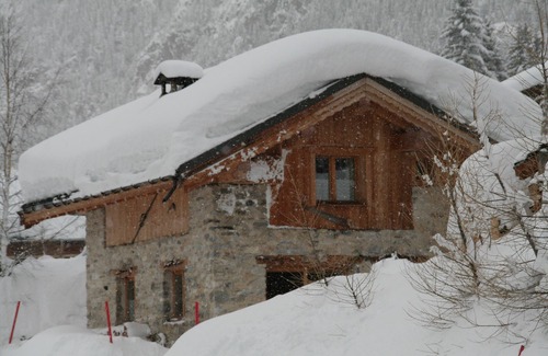 Pralognan-la-Vanoise Ski Chalet | Exceptional Savoyard Chalet with Ocean and Lake Views