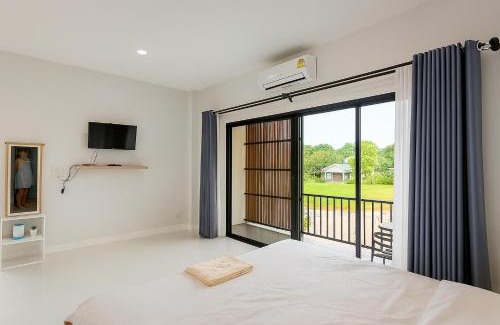 Pua House | Inviting Sawaddee Pua Homestay with Hot Tub & Family Fun