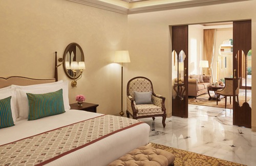 Rambagh Hotel | Elegant Sawai Man Mahal: A 5-Star Retreat in Jaipur
