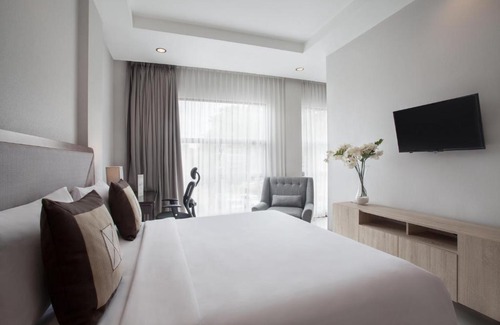 Bendungan Hilir Hotel | Budget-Friendly Sawana Suites with Pool & Breakfast Options