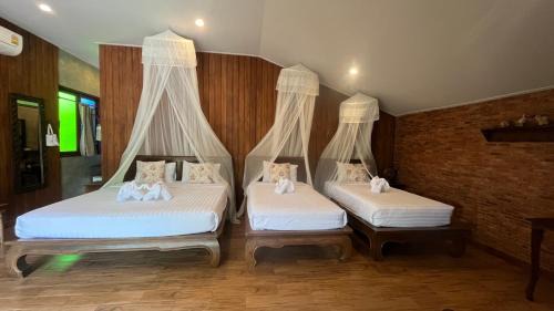 Mueang Kao Resort | Discover Sawasdee Sukhothai Resort: Family-Friendly Oasis