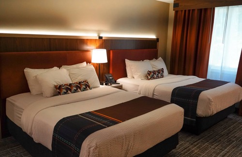 Huron Resort | Prime Location Sawmill Creek with Pool and Family Amenities