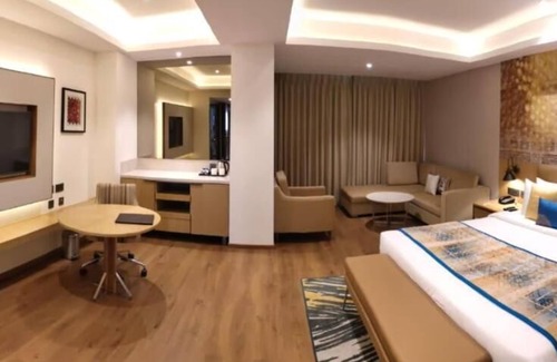 Jamnagar Hotel | Discover Sayaji Jamnagar: Family-Friendly Stay with Dining