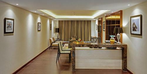 Kolhapur Hotel | Explore Sayaji Kolhapur: 4-Star Stay with Pool & Dining