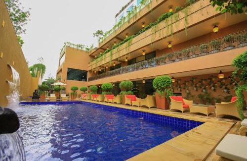 Rajkot Hotel | Experience Excellence at Sayaji Rajkot with Pool & Breakfast
