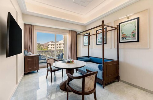 Udaipur District Hotel | Comfortable Retreat at Enrise By Sayaji Udaipur