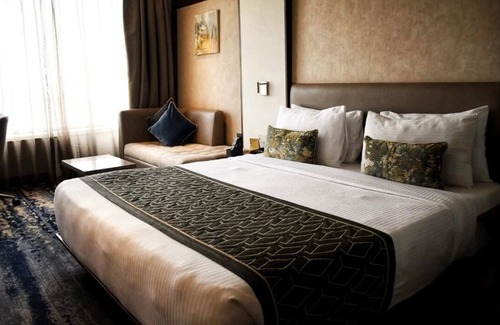 Sayajiganj Hotel | Discover Sayaji Vadodara: A 5-Star Retreat with Spa & Pool