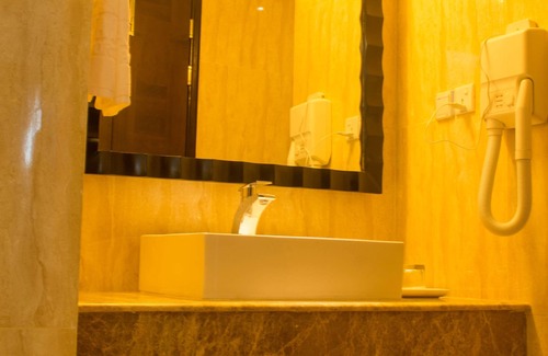 Cox's Bazar Hotel | Relax at Sayeman Beach Resort: 4-Star Haven with Spa & Pool
