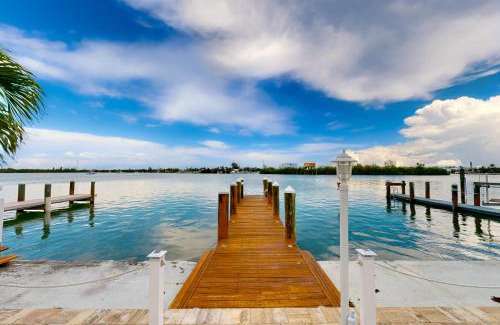 Key Colony Beach House | Explore Saylor's Bay: Family and Pet-Friendly Retreat