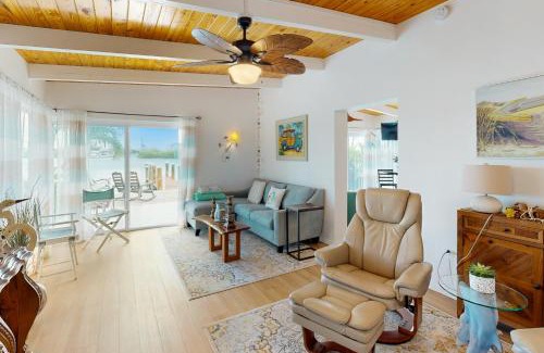 Key Colony Beach House | Explore Saylor's Bay: Family and Pet-Friendly Retreat
