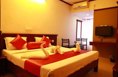 Palakkad Hotel | Budget-Friendly Sayoojyam Residency with Family Amenities