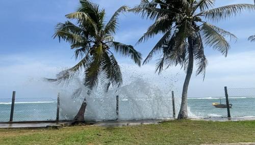Polhena House | Oceanfront Sayuri Beach Hotel: Guest Rated 9/10 Experience