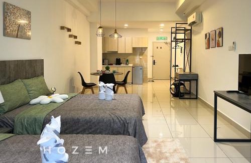 Seputeh Apartment | Cozy Pool View Studio for Families Near Mid Valley