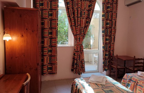 St. Andrew's Hotel | Relaxing SC Club Village: Pool, Spa & Family-Friendly Stays
