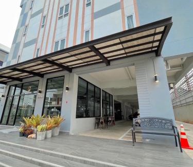Talat Hotel | Family-Friendly SC Residences: Comfort and Dining Awaits