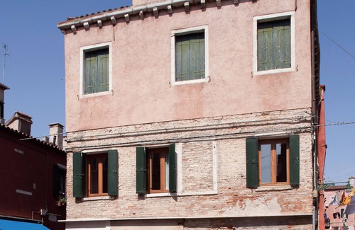 Castello House | Scala Mata: Unique 17th Century Apartment Near Biennale