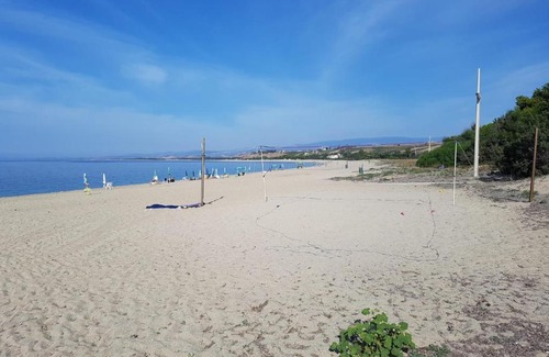 Strongoli Apartment | Oceanfront Scalo 15: Guest Rated 9/10 with Ocean Views
