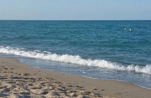 Strongoli Apartment | Oceanfront Scalo 15: Guest Rated 9/10 with Ocean Views