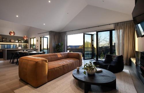 Daylesford House | Experience Scandi Haus: Family-Friendly with Pool Access