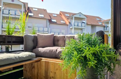 Pforzheim Apartment | Stylish SCANDIC Apartment with Balcony & Free Coffee