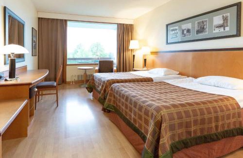 Hameenlinna Hotel | Pet-Friendly Retreat at Scandic Aulanko with Spa & Pool