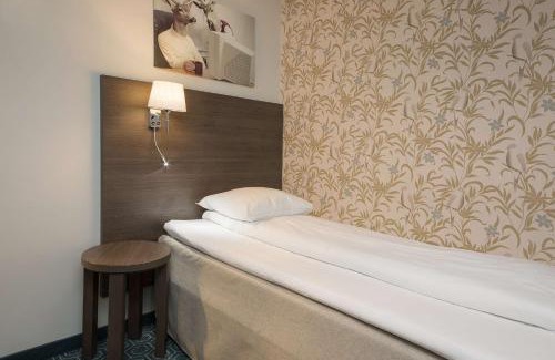 Trondheim Hotel | Discover Scandic Bakklandet: Family-Friendly with Breakfast