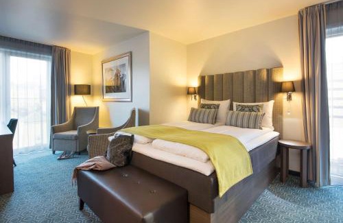 Trondheim Hotel | Discover Scandic Bakklandet: Family-Friendly with Breakfast