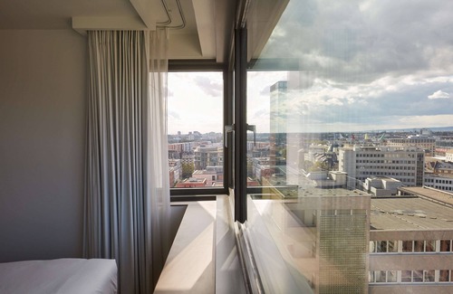 Bahnhofsviertel Hotel | Welcoming Scandic Frankfurt Museumsufer: Rated 9/10 by Guests