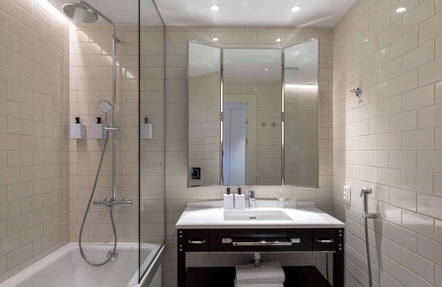 Kluuvi Hotel | Experience Scandic Grand Central Helsinki: 4-Star Comfort