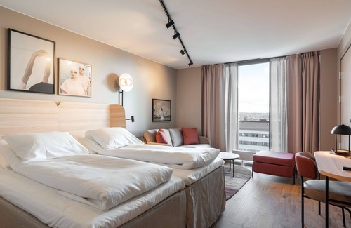 Hamar Hotel | Discover Scandic Hamar: Family-Friendly with Great Amenities