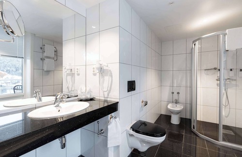Stjordal Hotel | Discover Scandic Hell: Family-Friendly Getaway with Pool