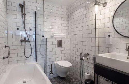 Aviapolis Hotel | Stylish Scandic Helsinki Airport: Pet Friendly & Accessible