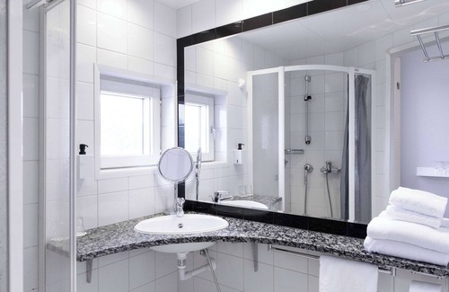 Aviapolis Hotel | Discover Scandic Helsinki Aviapolis with Spa & Family Amenities