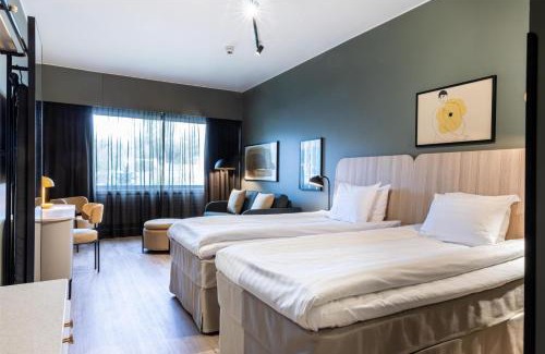 Jyvaskyla Hotel | Discover Scandic Laajavuori: Family-Friendly Oceanfront Bliss
