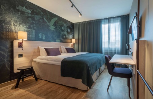 Sodertalje Hotel | Inviting Scandic Södertälje: Pool, Spa & Family-Friendly Fun
