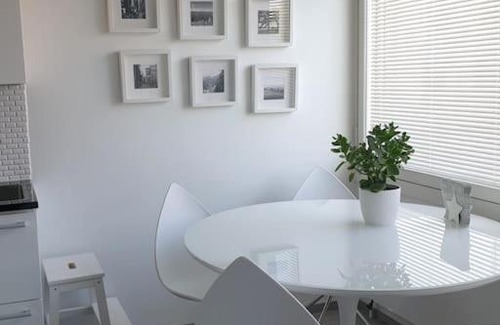 Rovaniemi Apartment | Scandinavian Design Apartment in Prime Location, Guest Rated 10/10