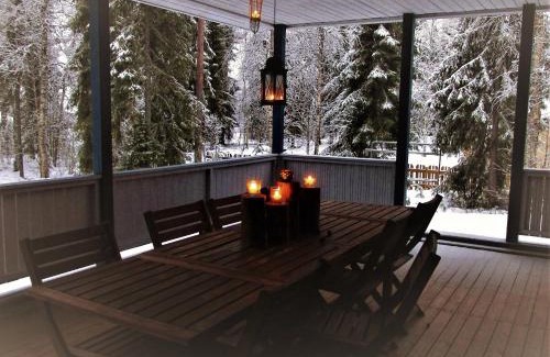 Vikajarvi House | Explore Scandinavian Dream Cottages in Rovaniemi Today!