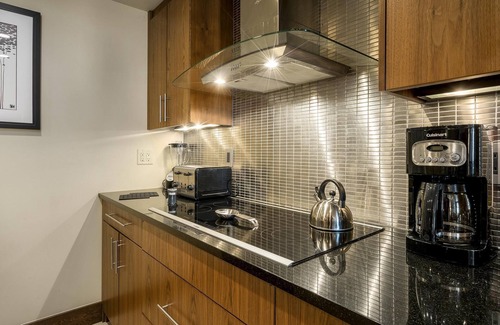 Steamboat Springs Condo | Scandinavian Lodge: Cozy 2 Bedroom Condo with Pool & Spa