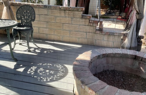 Van Nuys House | Pet-Friendly Scandinavian on Sylvan with Family Amenities