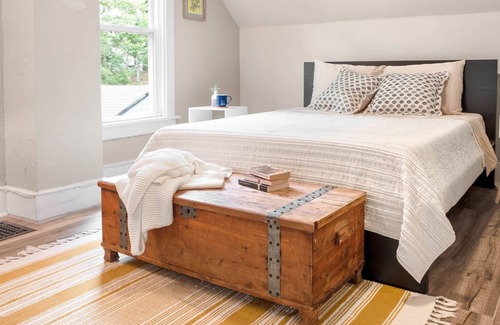 Champaign House | Scandinavian style, kid/pet friendly, foosball!
