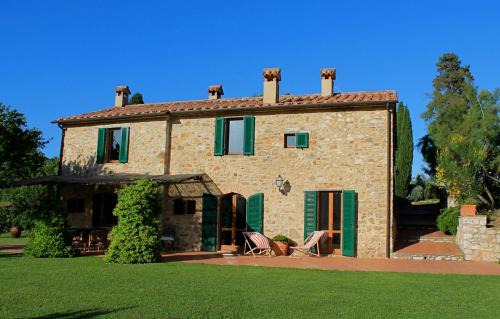 Scansano Villa | Eco-Friendly Scansano Country House with Pool & Pet Amenities
