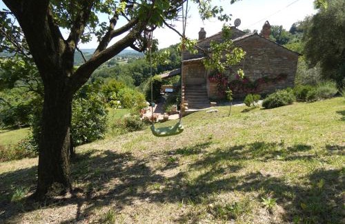 Fornole Villa | Discover SCAPPO IN UMBRIA, il Fienile – 4-Star Paradise