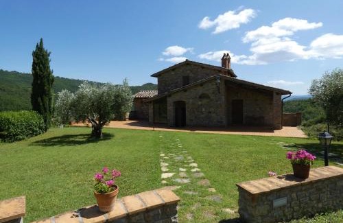 Parrano Villa | Discover Scappo in Umbria: A 4-Star Family Retreat