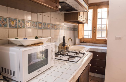 Amelia Apartment | Relaxing Retreat at Scappo IN Umbria, nel Vicolo